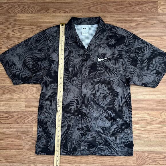 Nike Dri-FIT Camp Shirt S Black Gray Tropical Aloha Floral Golf Resort Button Up - Picture 3 of 11